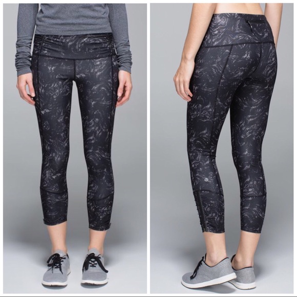 lululemon athletica Pants - Lululemon Runday Zipper Crop, 6